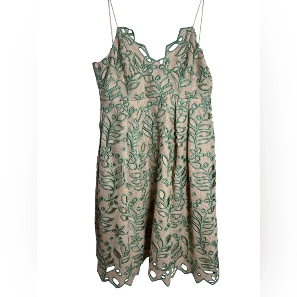 Topshop Green and Cream Lace Midi Dress - Size 12 - Picture 2 of 9